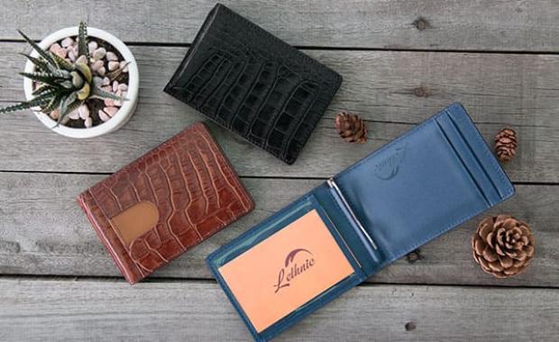 Sexy Clutches: How to Buy & Wear a Designer Clutch Bag